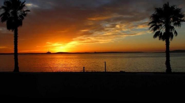 12 on Beach Guest House