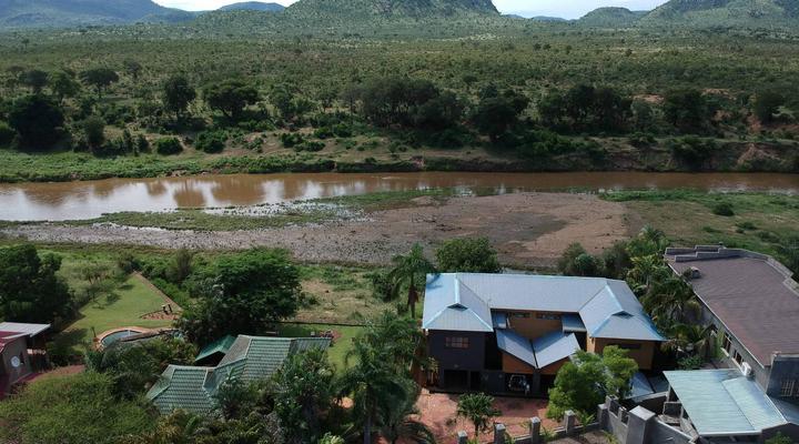 Hennie's Rest Guest House