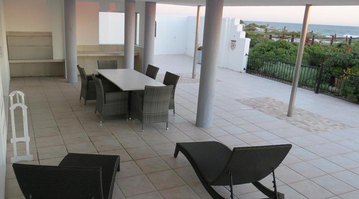 On The Beach-Seabreeze Apartment