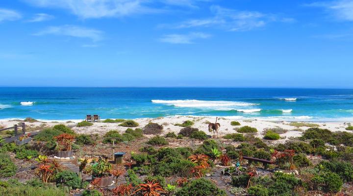 On The Beach-Seabreeze Apartment