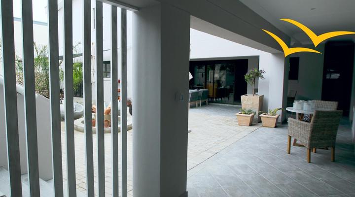 Albatross Guest House