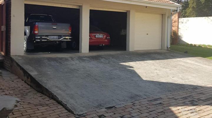 Royal Olympia Lodges & Safaris