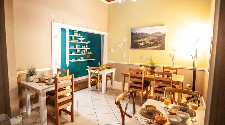 Flametree Guesthouse 