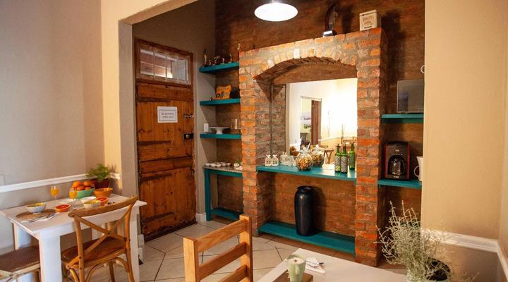 Flametree Guesthouse 