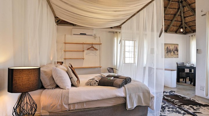 Tusk Bush Lodge & Photographic Safaris