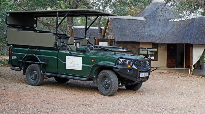 Tusk Bush Lodge & Photographic Safaris