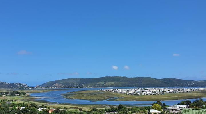 Big Tree House Lodge