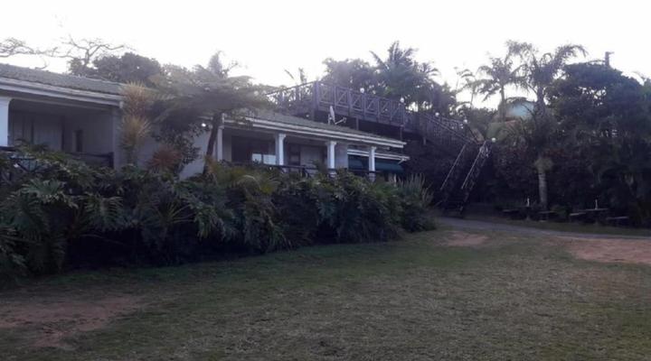 Shelly Beach Lodge