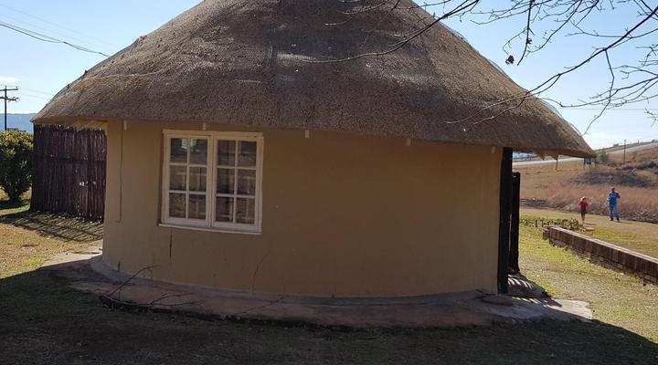 Swallowfield Rondavels