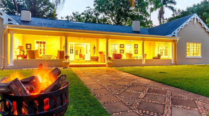 Blue Mountain Luxury Lodge