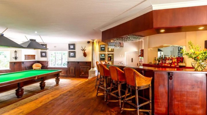 Blue Mountain Luxury Lodge