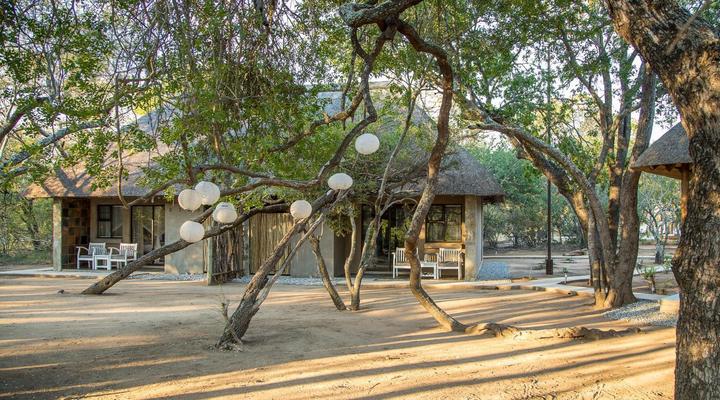 Bushbaby River Lodge