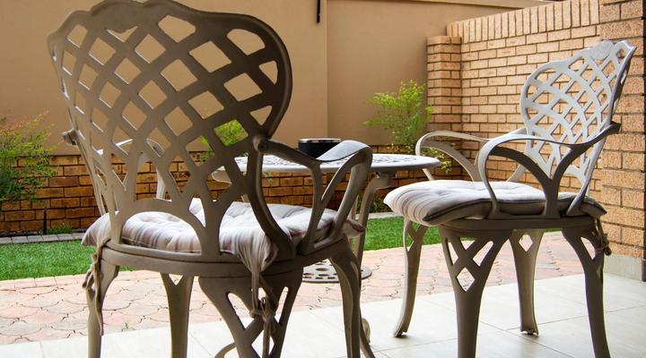 Camelot Guest House & Apartments