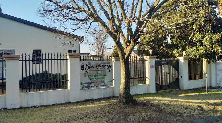 Kwa-Dlamathe Guesthouse