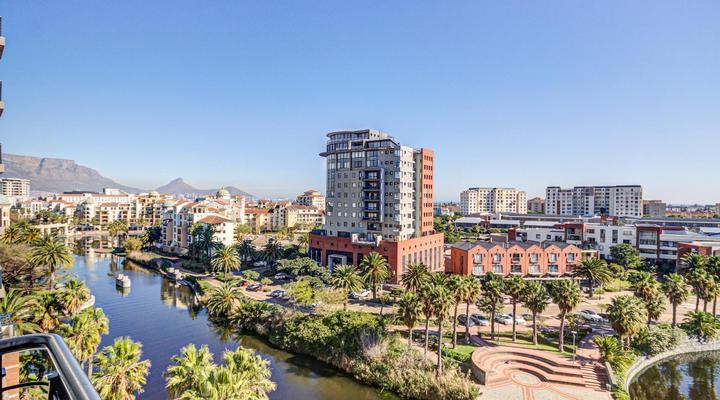 UniqueStay Century City Apartment