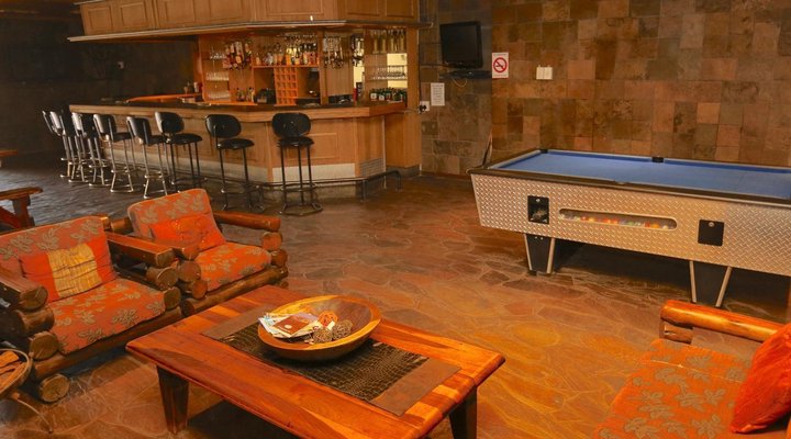 Stoney's Country Hotel