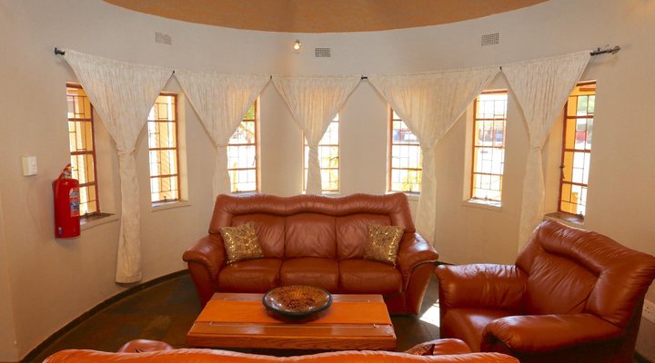 Stoney's Country Hotel