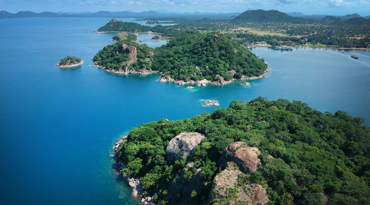 Monkey Bay Beach Lodge
