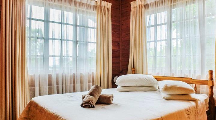 Viewpoint Lodge & Safari Tours