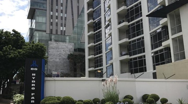 First Divine Suites - Hydro Park