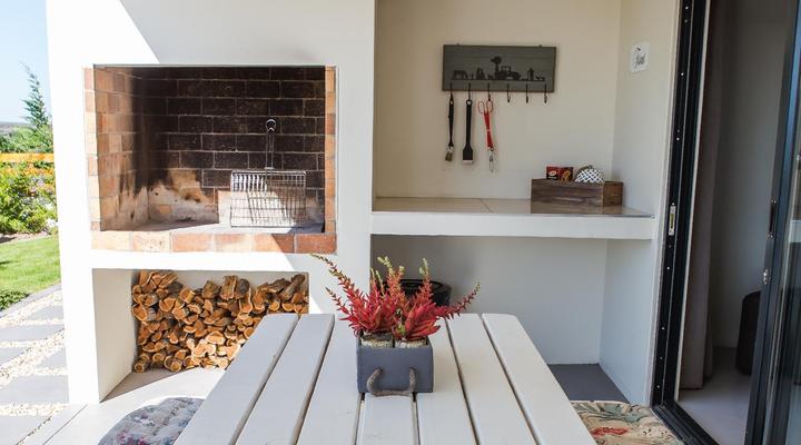 Three Feathers Cottages