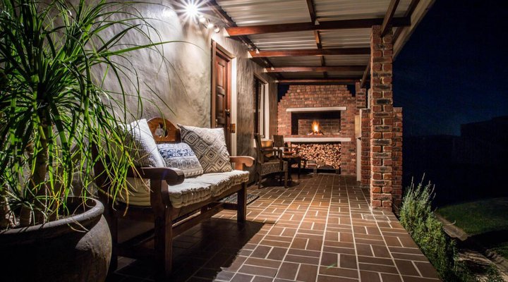 Out of Bounds Self-Catering Lodge 