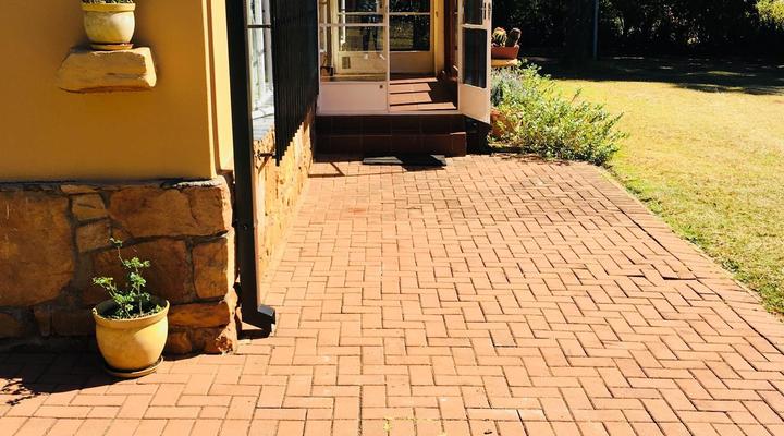 At The Rocks Country Estate