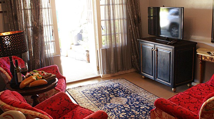 Versailles Self-Catering