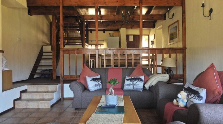 Drakensberg Gardens Fairways - Heartwood Mountain Cottage