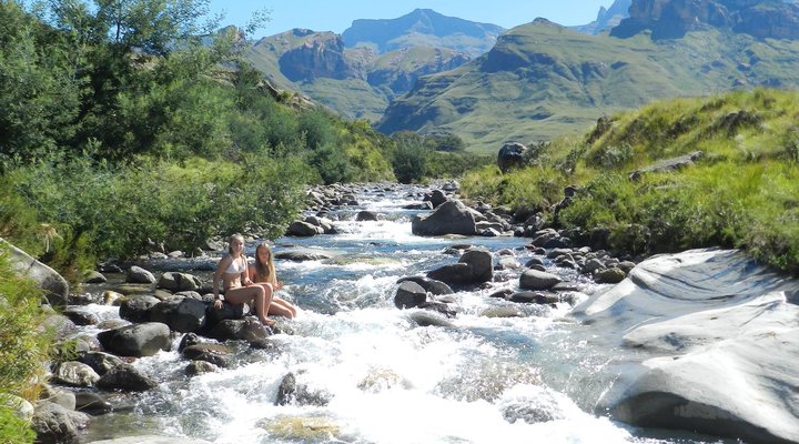 Drakensberg Gardens Fairways - Heartwood Mountain Cottage