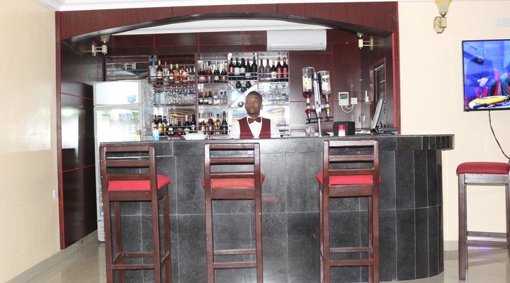 Tommsville Hotels