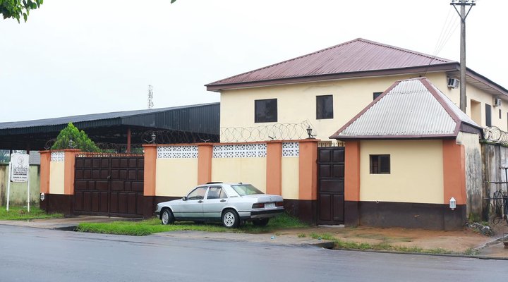 Liz Ani Hotels