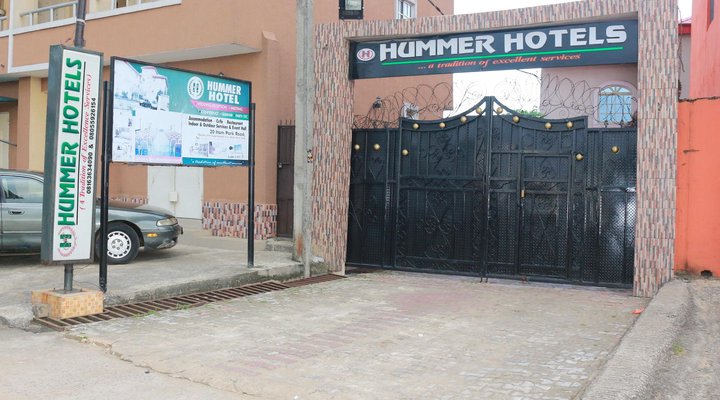 Hummer Hotel