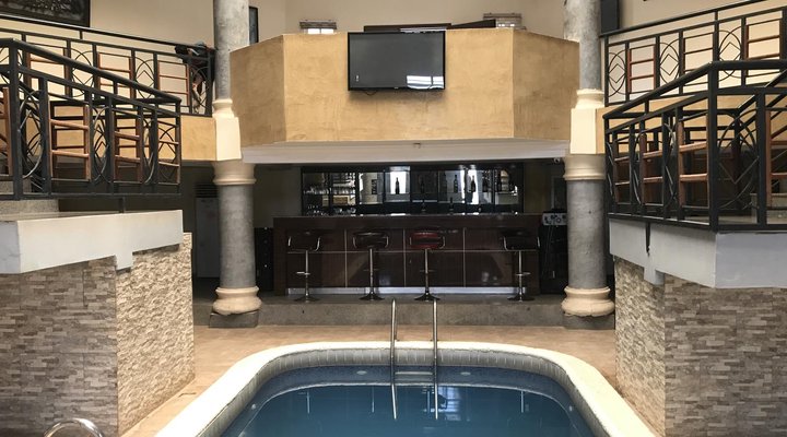 Pentagon Luxury Suites