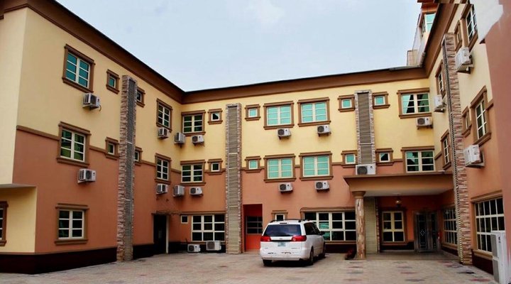 Sugarland Hotel & Suites