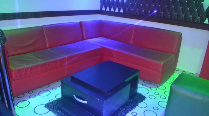 Mac Dove Lounge & Suites