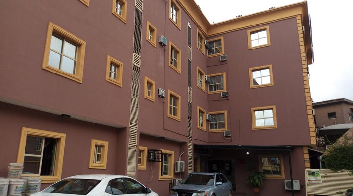 Richanthonio Suites