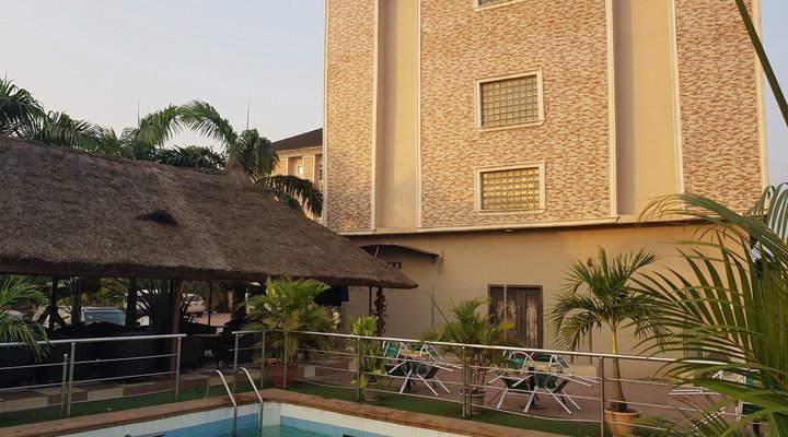 Solochus Hotel & Suites