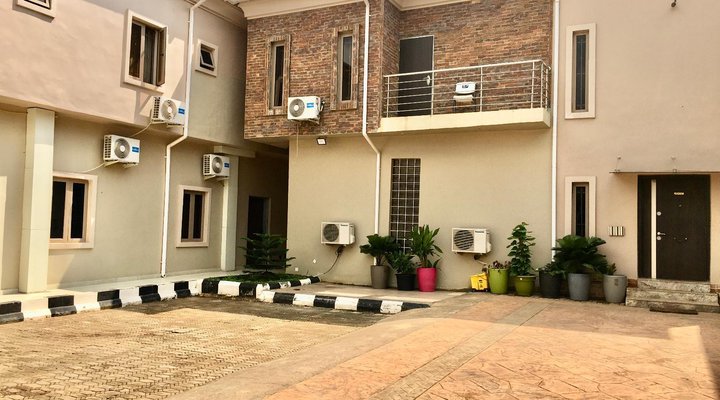 House 56 Hotel & Suites