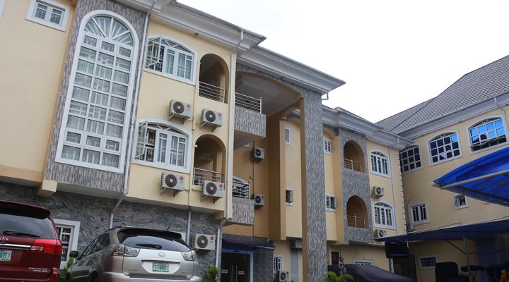 Resdon Hotel and Suites