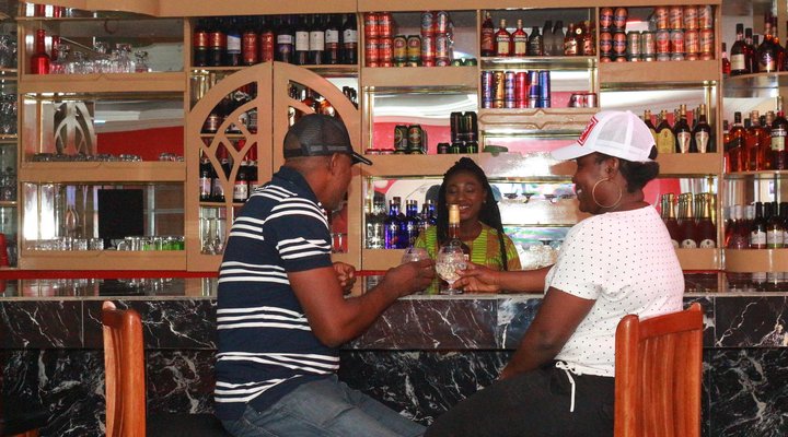 Resdon Hotel and Suites