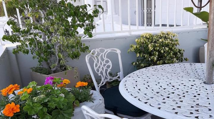 The Greenhouse Guesthouse