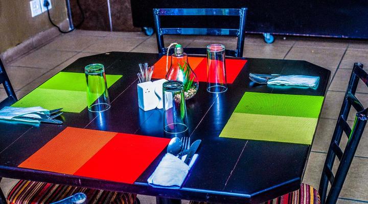 Coyotes Hotel & Conference Centre