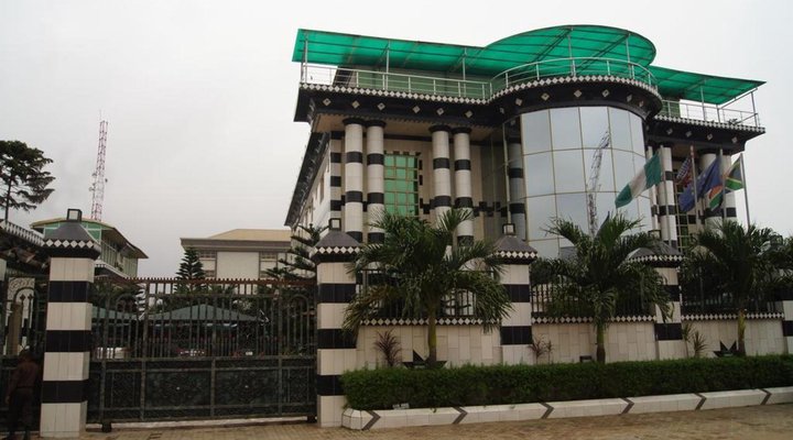 Royalview Hotel And Suites