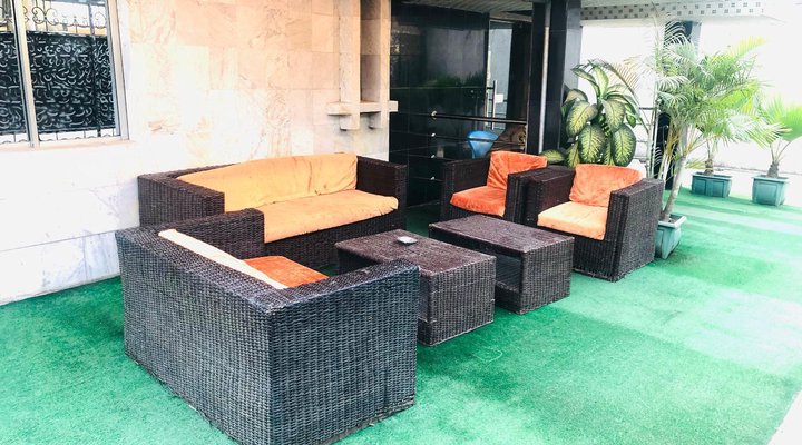 DownTown Royal Hotel