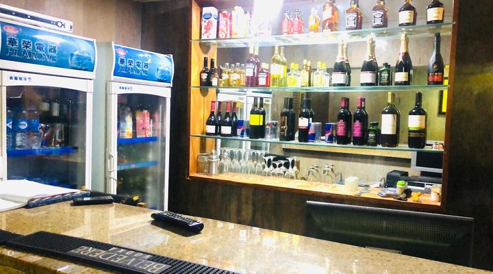 DownTown Royal Hotel