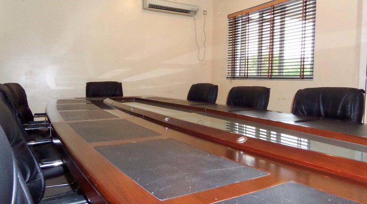 Manyxville Hotel & Suites