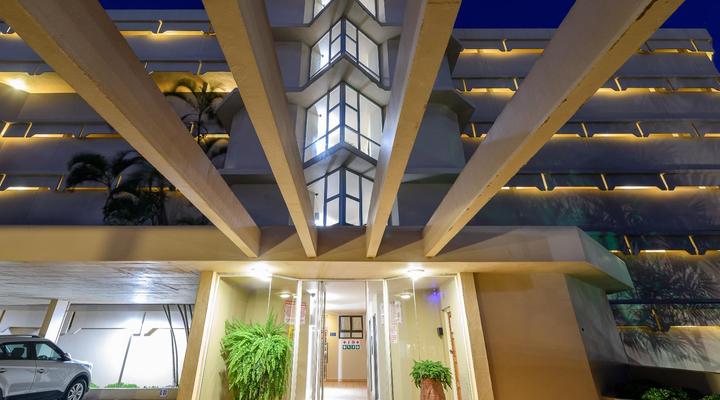 Ballito Luxury Beach Front Apartment