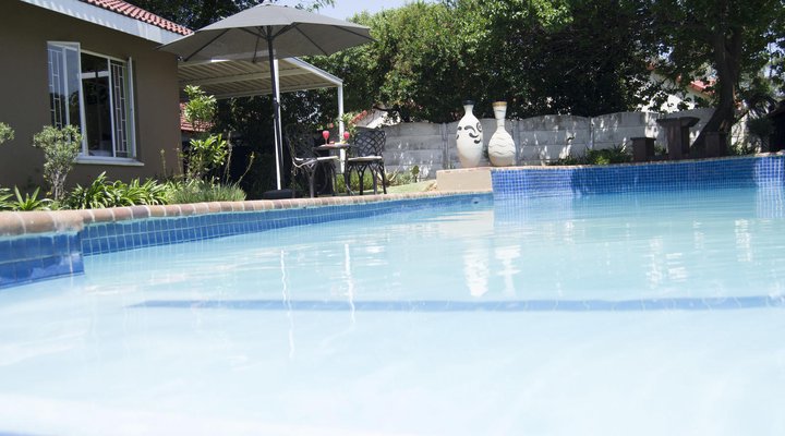 Summer Garden Guest House (Urban Jungle)