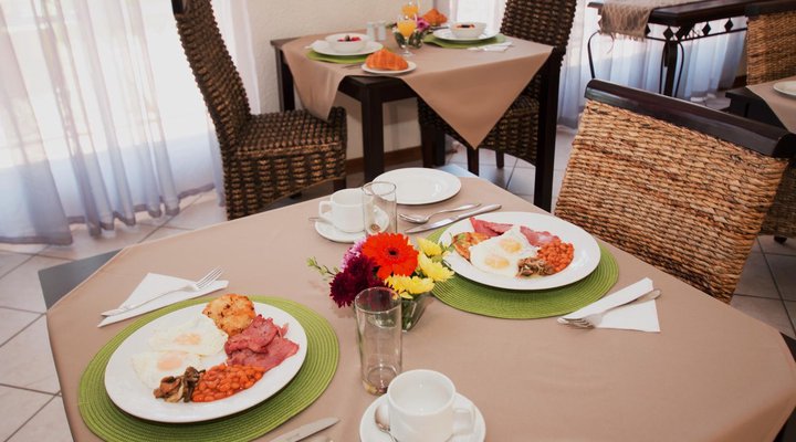 Summer Garden Guest House (Urban Jungle)